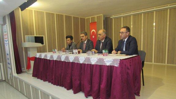Kaymakamımız Adem Yazıcı başkanlığında Okul Müdürleri ve Okul Meclis Başkanları ile toplantı yapıldı.
