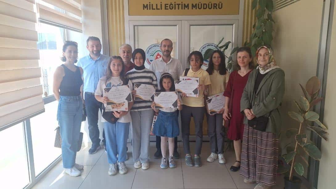 İl ve İlçe Birincisi Öğrenciler Ödüllendirildi